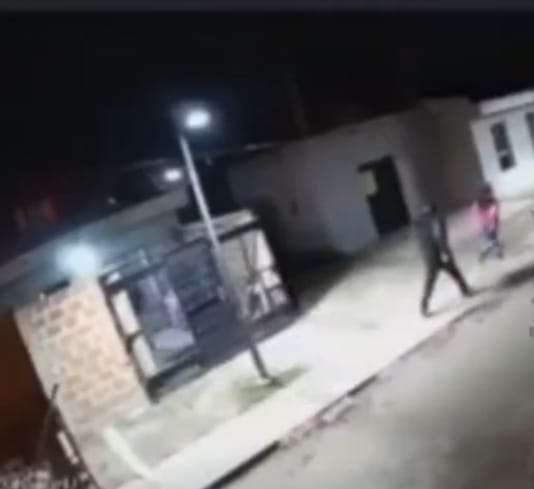 AGRESOR BALEADO POR GOLPEAR A SU ESPOSA E HIJO