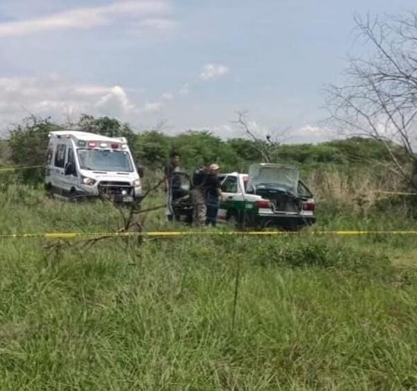 CHOFER HALLADO SIN VIDA AL INTERIOR DE SU UNIDAD