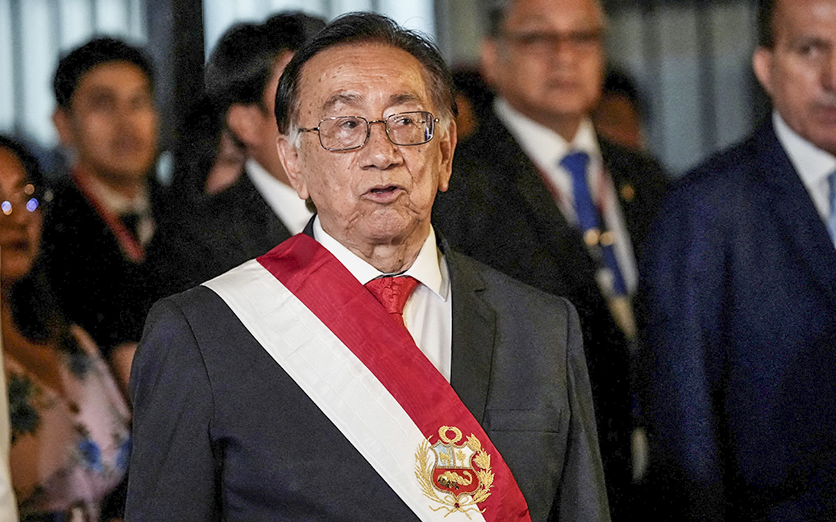 El nuevo presidente interino de Perú llega con juicio pendiente