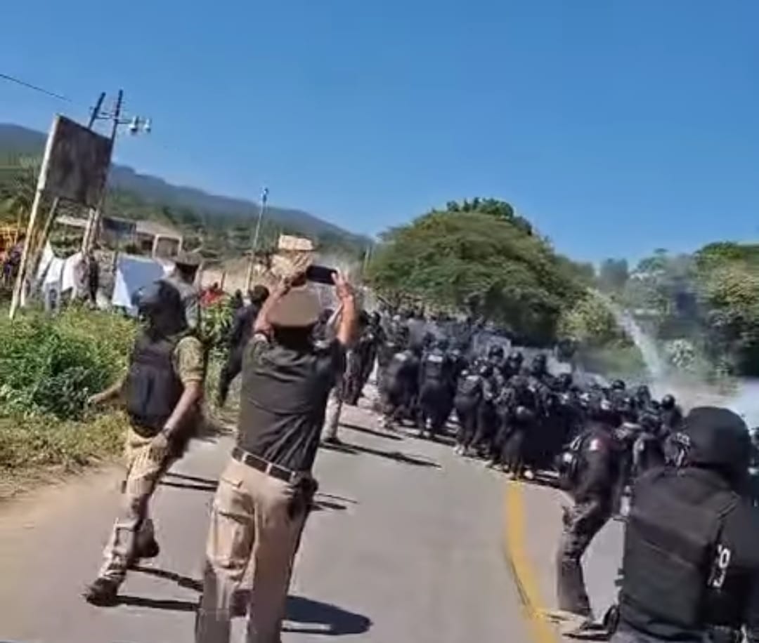 DESALOJO A EXTORSIONADORES