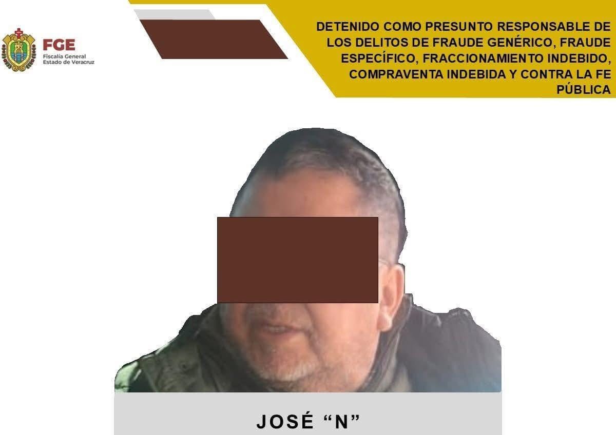 TIEMBLAN LOS NOTARIOS EN VERACRUZ…CAE UNO Y LO TRASLADAN A PACHO VIEJO…