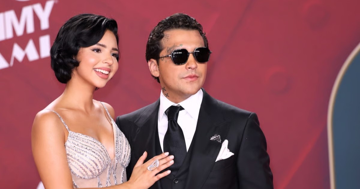 El supuesto contrato millonario entre Nodal y Ángela Aguilar