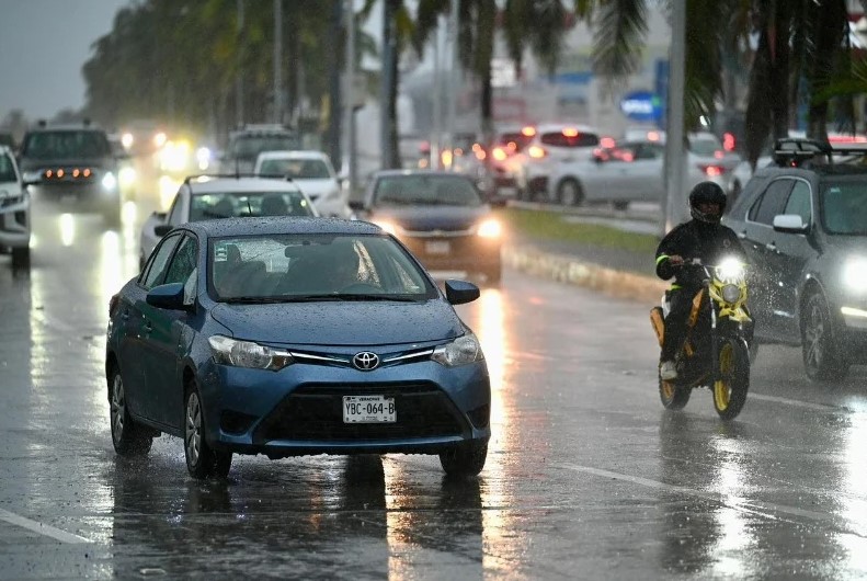 Lluvias y vientos fuertes en Veracruz por llegada de frente frío