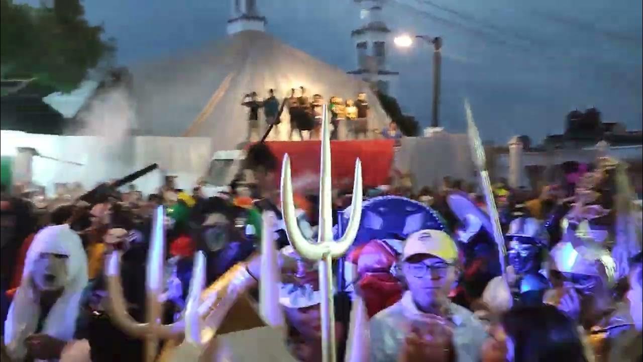 Noche de carnaval termina con violencia en Tuzamapan