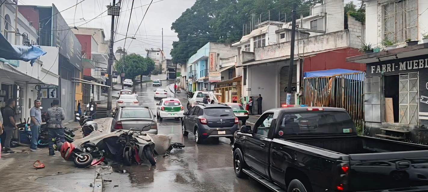 Choque múltiple en Predio de la Virgen