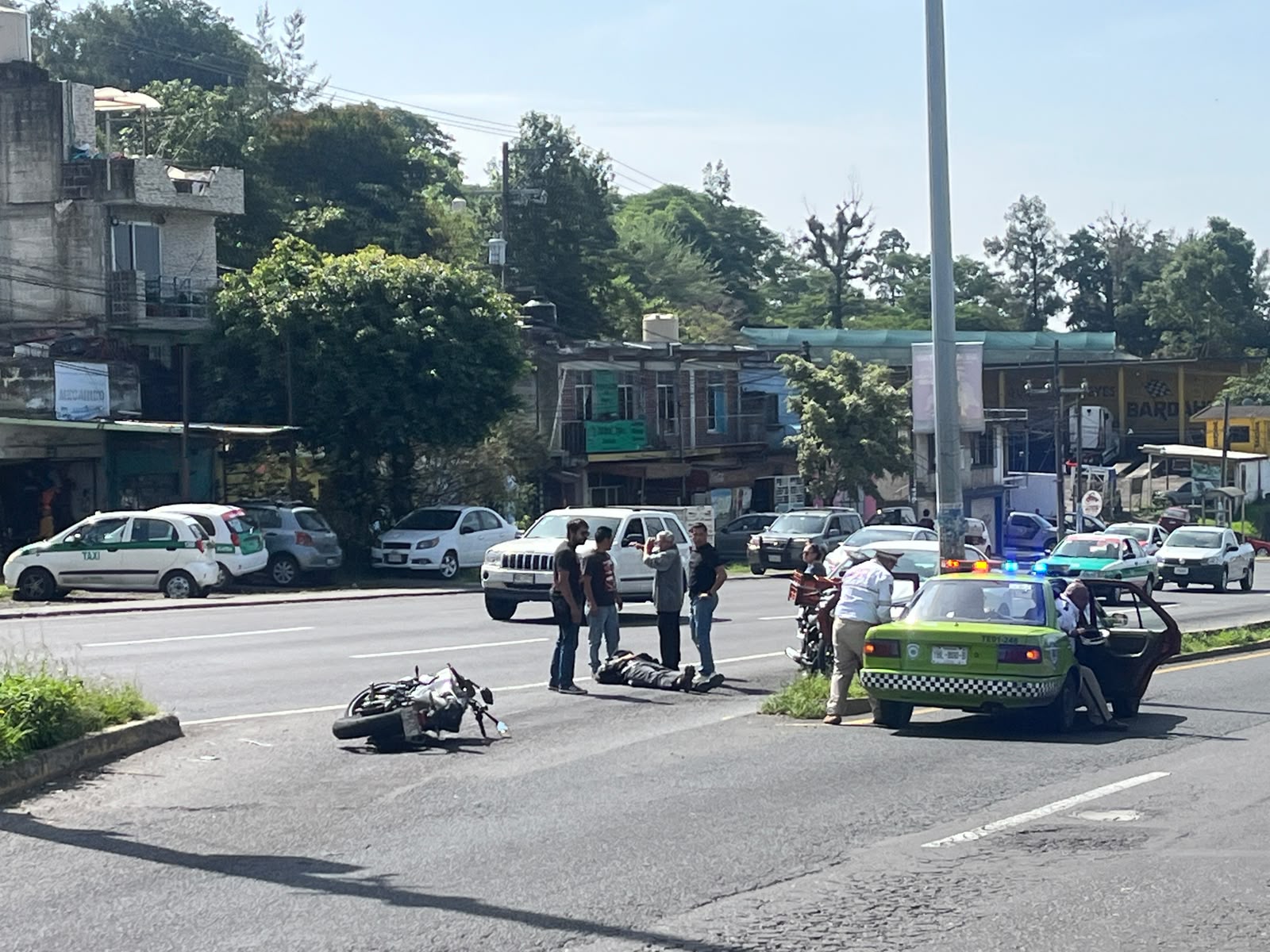 MOTOCICLISTA ACCIDENTADO EN BANDERILLA