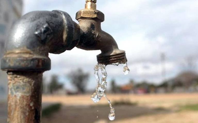VECINOS DE LOMAS DE CASA BLANCA LLEVAN SEMANA Y MEDIA SIN AGUA; EXIGEN ATENCIÓN DE CMAS